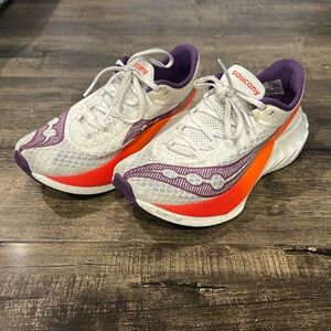 Saucony Endorphins Pro 4